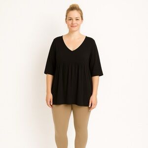 Women's Black Short Sleeve V-Neck Lightweight Top Empire Waist, Size M